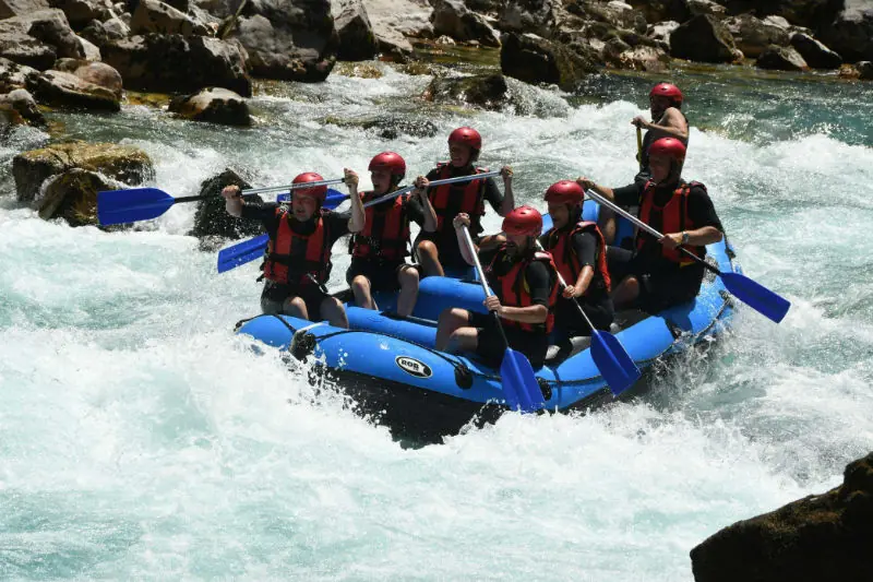 CANYON NIGHT - Auto Camp Drina